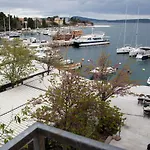 Goya - Near Beach, Parking, Balcony With A View سيلتسي