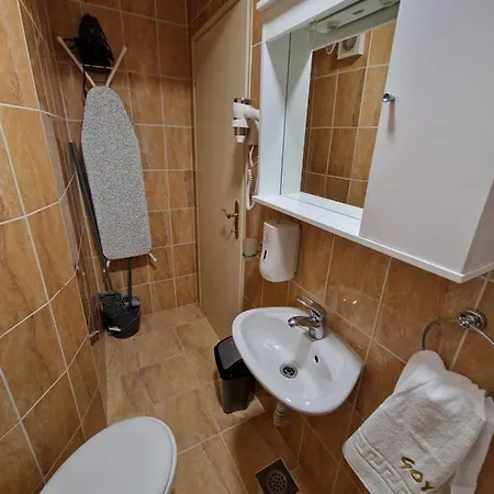 Lejlighed Goya - Near Beach, Parking, Balcony With A View Selce
