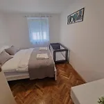 Goya - Near Beach, Parking, Balcony With A View Apartman