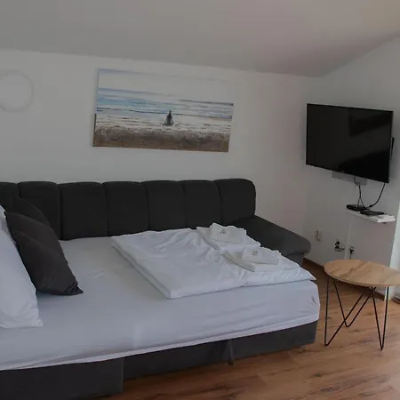 Goya - Near Beach, Parking, Balcony With A View Selce