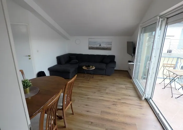 Goya - Near Beach, Parking, Balcony With A View סלצה