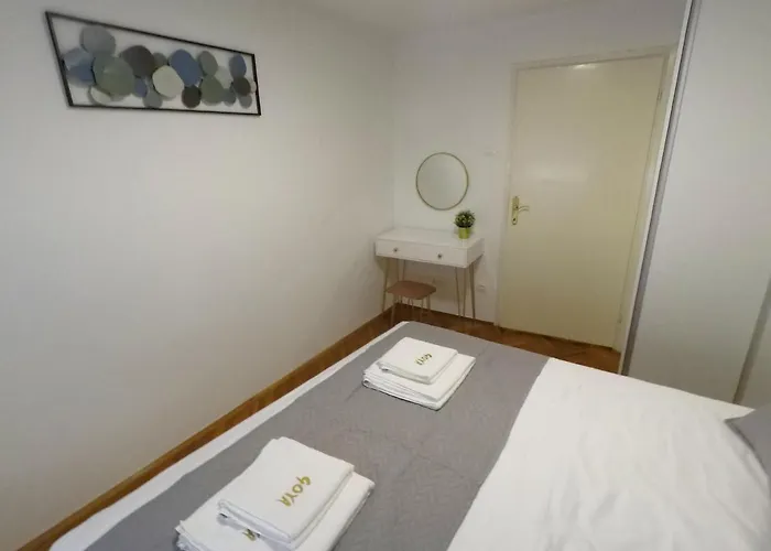 Goya - Near Beach, Parking, Balcony With A View דירה סלצה