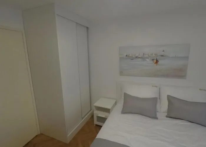 Goya - Near Beach, Parking, Balcony With A View דירה סלצה