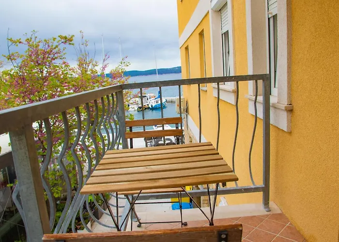 Daire Goya - Near Beach, Parking, Balcony With A View Selce