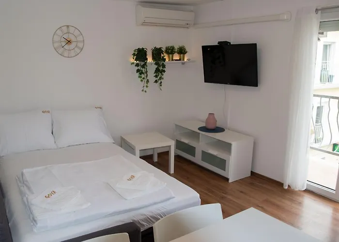 Goya - Near Beach, Parking, Balcony With A View Selce