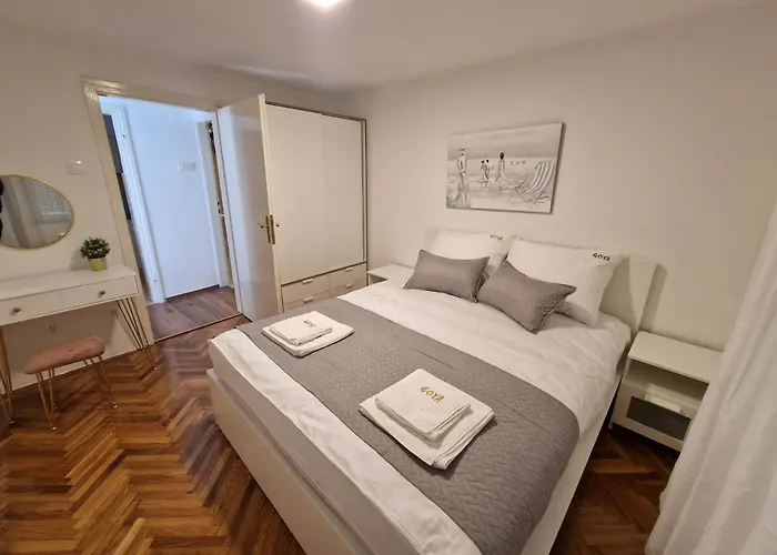 Goya - Near Beach, Parking, Balcony With A View *