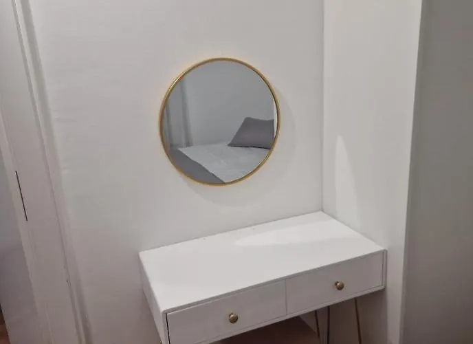 Goya - Near Beach, Parking, Balcony With A View * סלצה